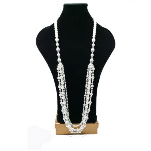 Off-white pearl sway necklace by HMJServices