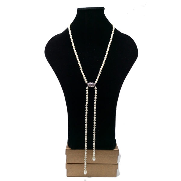 Asymmetrical Cream Pearl Necklace by HMJServices